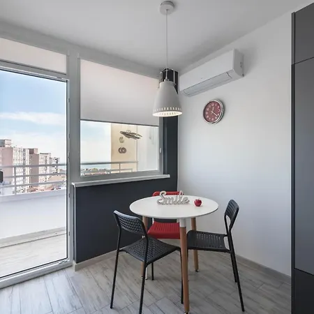 Above The Sea Appartement *